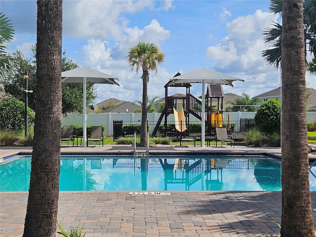 10124 Mangrove Well Rd, Ruskin, FL 33573 - view of community pool