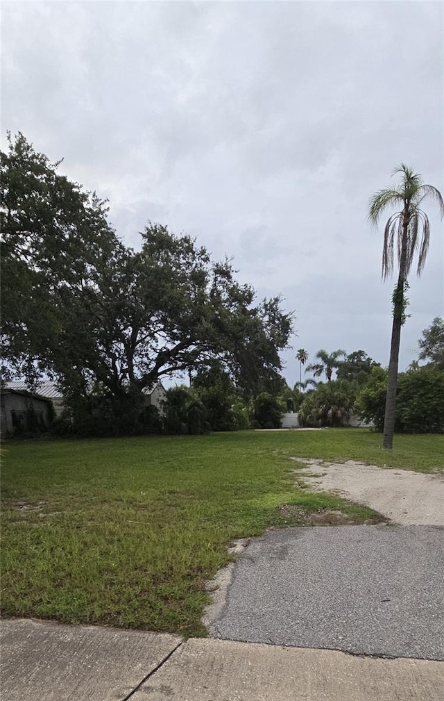 510 Woodlawn St, Clearwater, FL 33756 - photo 3