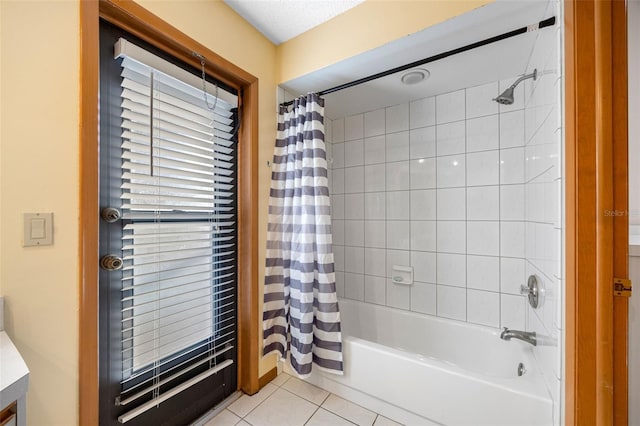 1304 N Jasmine Ave, Tarpon Springs, FL 34689 - full bath with shower / bath combination with curtain, tile patterned floors, and vanity