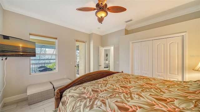 15110 Sundial Pl, Lakewood Ranch, FL 34202 - bedroom with a closet, crown molding, ceiling fan, and light wood-style floors