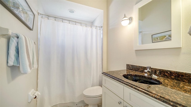15110 Sundial Pl, Lakewood Ranch, FL 34202 - full bathroom featuring vanity and a shower with curtain