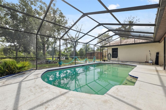 1116 Dagmar Ave, Spring Hill, FL 34606 - outdoor pool with a patio area and glass enclosure