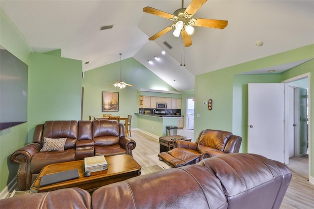 1126 Golfview Woods Dr Unit 1126, Sun City Center, FL 33573 - photo 5