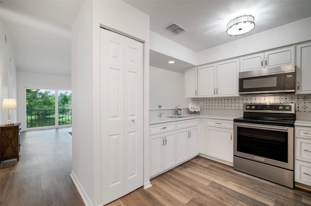 4925 Myrtle Oak Dr Unit 22, New Port Richey, FL 34653 - photo 2