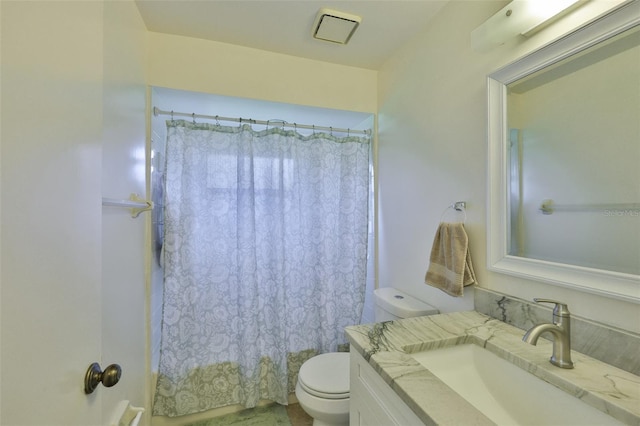 2510 Locksley St Unit 2510, Sun City Center, FL 33573 - full bath featuring vanity and shower / tub combo with curtain