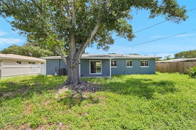 992 20th St SW, Largo, FL 33770 - back of house