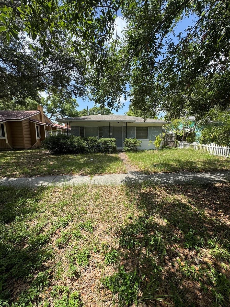 467 34th Ave N, Saint Petersburg, FL 33704 - photo 1