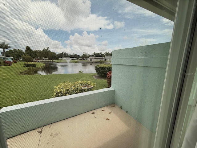 2722 Sherbrooke Ln Unit D, Palm Harbor, FL 34684 - balcony featuring a water view