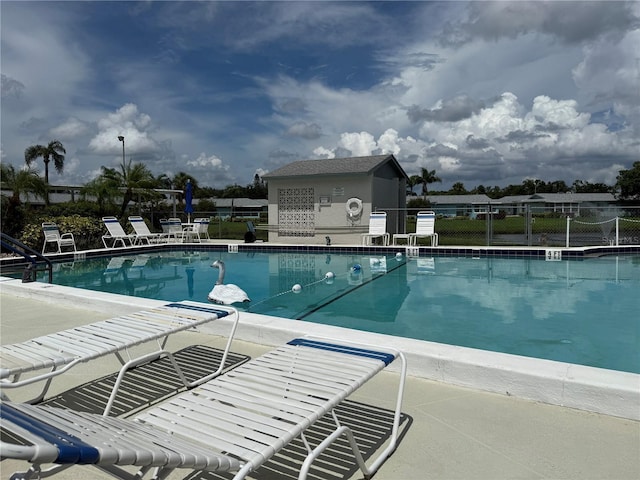 2722 Sherbrooke Ln Unit D, Palm Harbor, FL 34684 - view of community pool