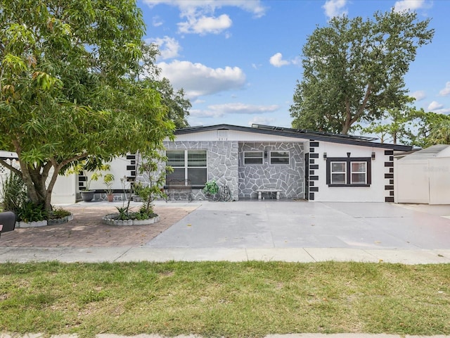 6518 S W Shore Cir, Tampa, FL 33616 - photo 1