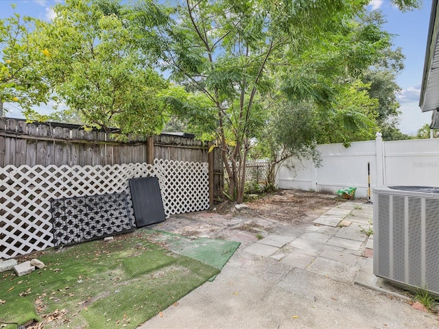 6518 S W Shore Cir, Tampa, FL 33616 - photo 32