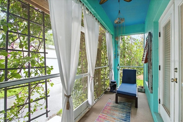 7310 S Shamrock Rd, Tampa, FL 33616 - view of sunroom / solarium