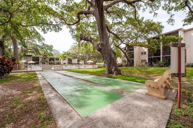 845 Maple Ct Unit 103, Dunedin, FL 34698 - surrounding community featuring shuffleboard