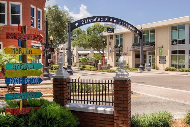 845 Maple Ct Unit 103, Dunedin, FL 34698 - view of home's community