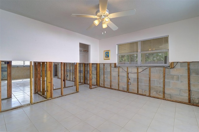 123 11th Ave, Indian Rocks Beach, FL 33785 - spare room featuring a ceiling fan