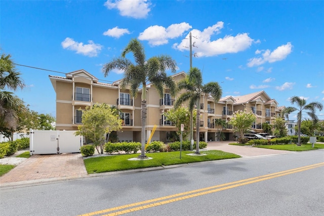 300 Capri Blvd Unit 3, Treasure Island, FL 33706 - view of property