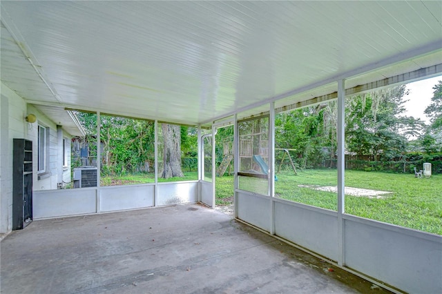 37740 Waverly Ave, Zephyrhills, FL 33542 - view of unfurnished sunroom