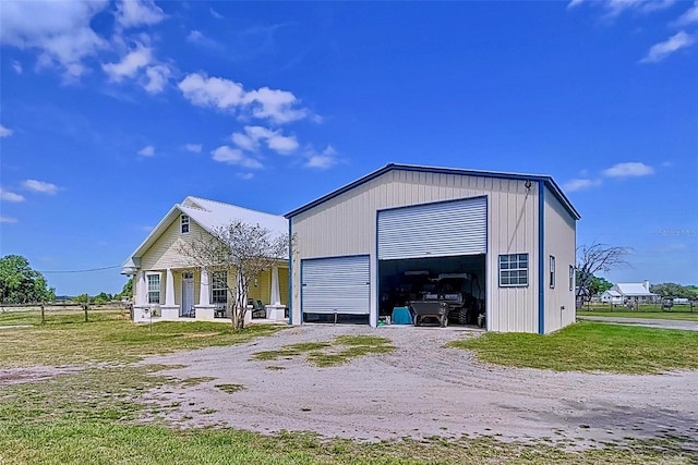 3108 Tom Matthews Rd, Lakeland, FL 33810 - view of front of house featuring an outbuilding