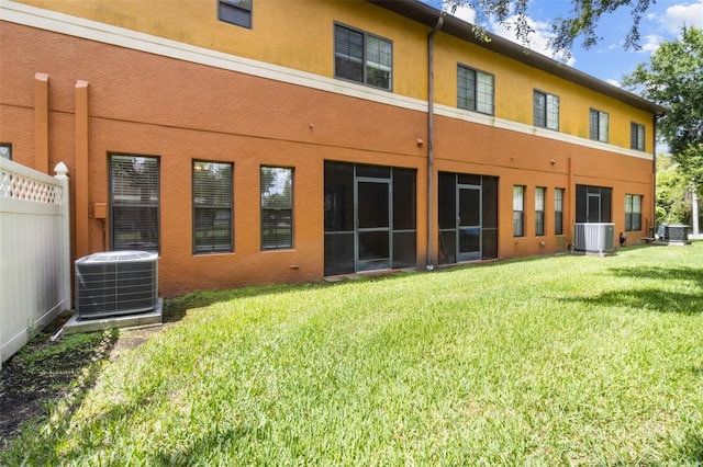 30151 Goodwick Way, Wesley Chapel, FL 33543 - rear view of house with stucco siding