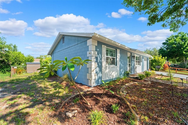 908 Toddsmill Trce, Tarpon Springs, FL 34689 - view of side of home