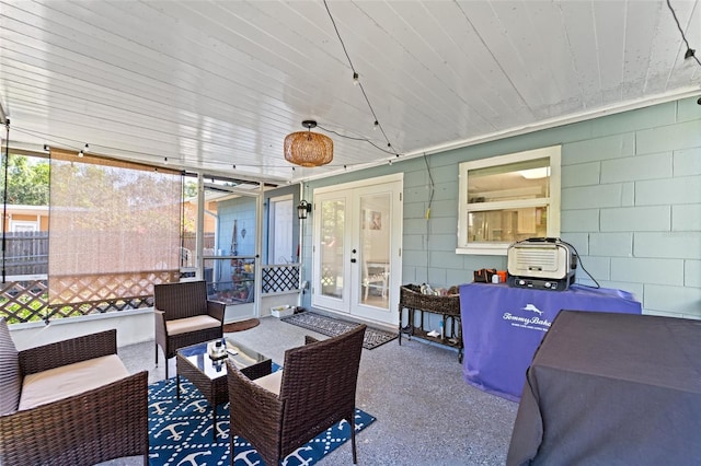 908 Toddsmill Trce, Tarpon Springs, FL 34689 - sunroom with french doors