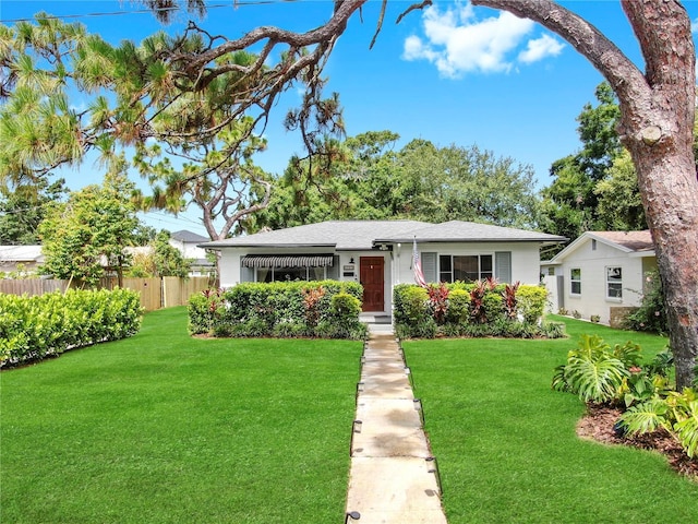 4020 Queen St N, Saint Petersburg, FL 33714 - photo 1
