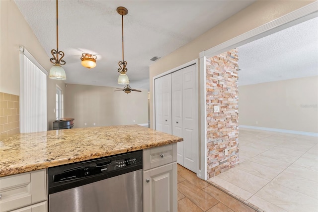 7511 Mayfair Ct, Tampa, FL 33634 - photo 17