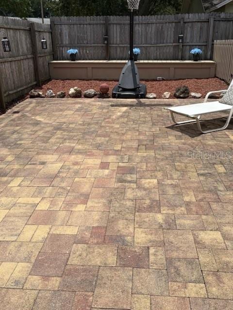 2527 Arborwood Dr, Valrico, FL 33596 - view of patio