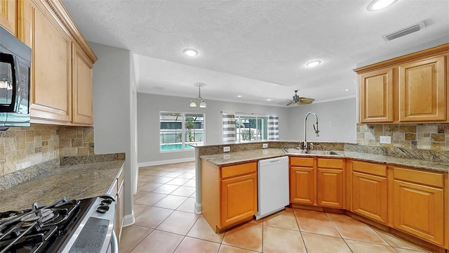 205 24th Ave SW, Ruskin, FL 33570 - photo 21