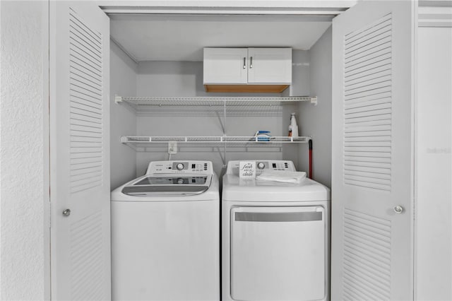 809 Russell Ln Unit 321, Brandon, FL 33510 - laundry room featuring independent washer and dryer