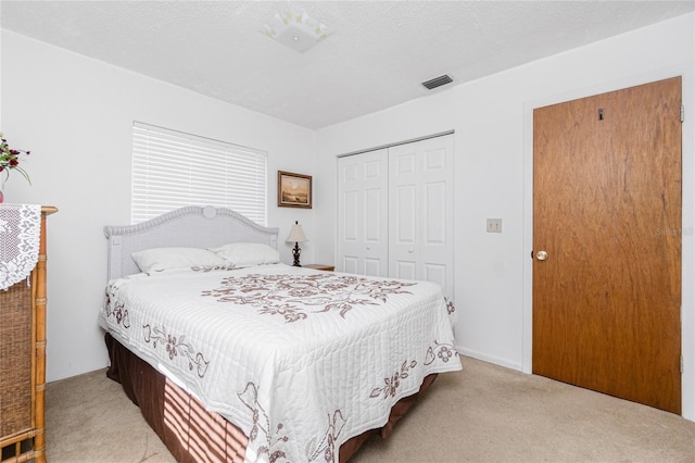 11596 SW Lemon Ave, Arcadia, FL 34269 - bedroom with carpet floors and a closet