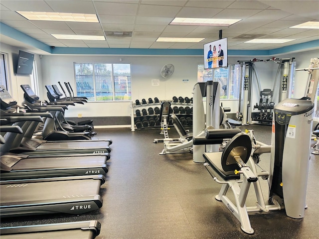 1212 Kennewick Ct, Wesley Chapel, FL 33543 - exercise room featuring a drop ceiling