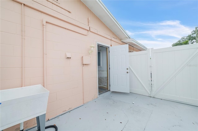 217 Bryan Rd, Brandon, FL 33511 - view of patio / terrace featuring a gate