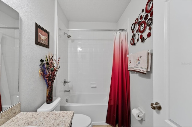 10409 Candleberry Woods Ln, Gibsonton, FL 33534 - full bathroom with vanity and shower / bathtub combination with curtain