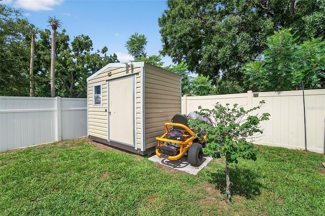 10409 Candleberry Woods Ln, Gibsonton, FL 33534 - view of shed with a fenced backyard