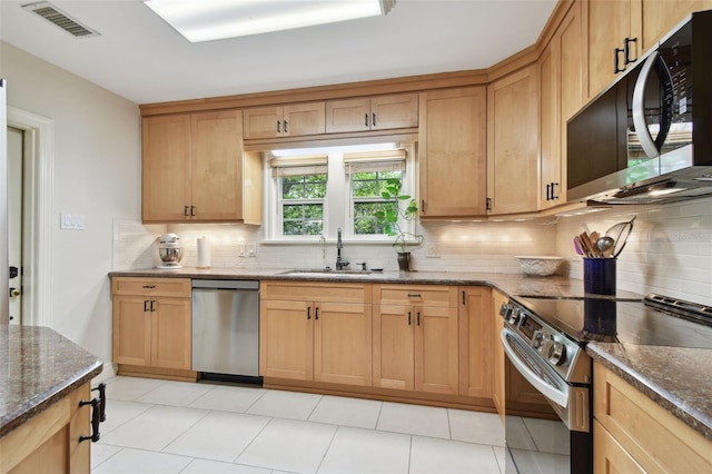1224 14th Ave N, Saint Petersburg, FL 33705 - photo 5