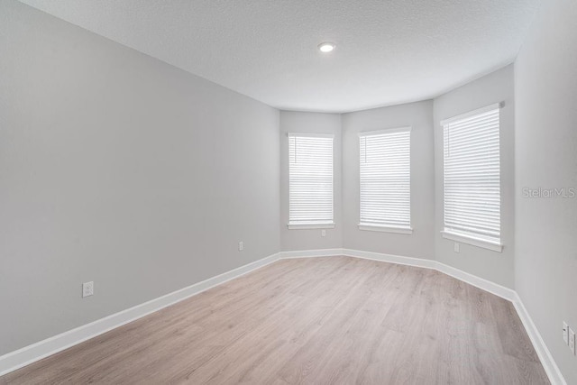 4704 Isonzo Way, Wesley Chapel, FL 33543 - photo 19
