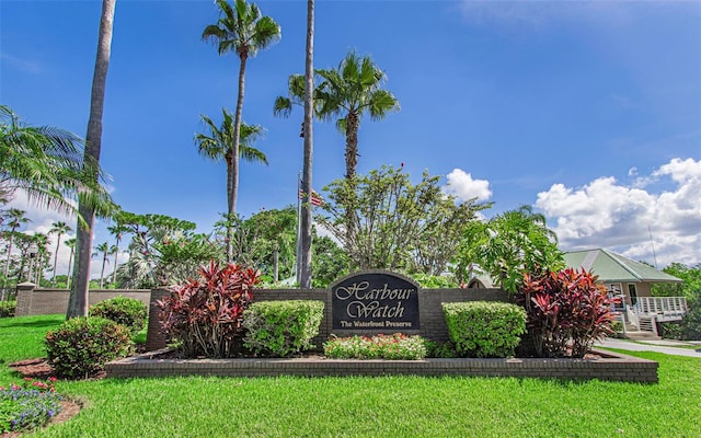 N Pointe Alexis Dr, Tarpon Springs, FL 34689 - photo 2