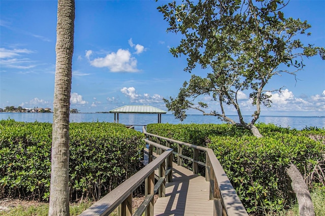 N Pointe Alexis Dr, Tarpon Springs, FL 34689 - photo 22