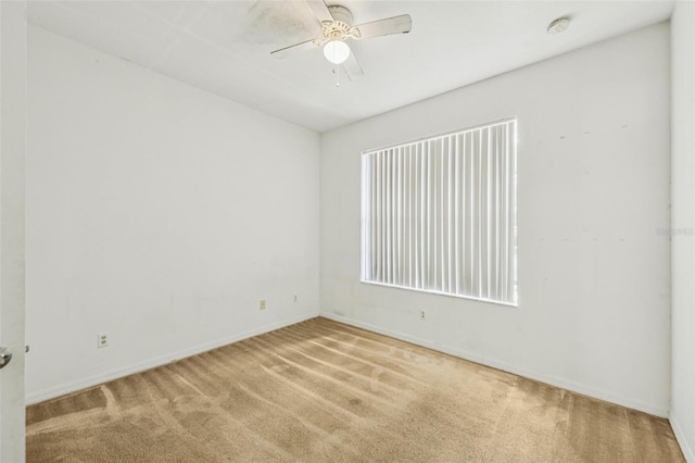 1713 Retreat Cir, Clermont, FL 34714 - spare room with carpet, a ceiling fan, and a smoke detector