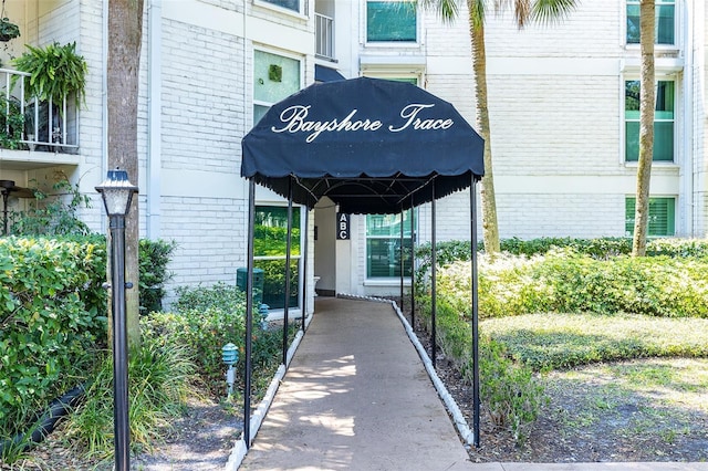 3325 Bayshore Blvd Unit A27, Tampa, FL 33629 - entrance to property with brick siding