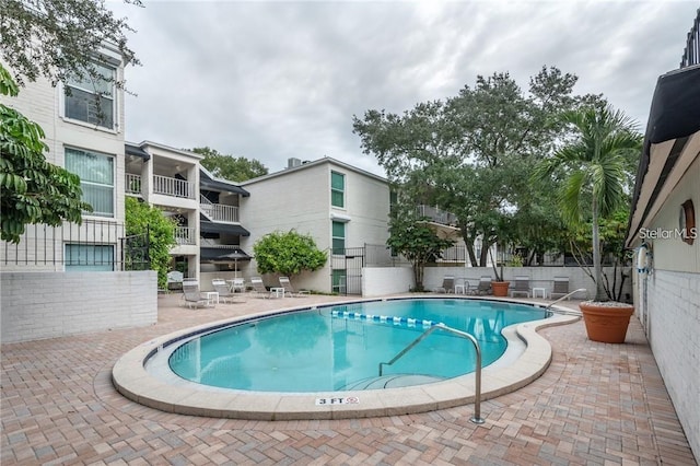 3325 Bayshore Blvd Unit A27, Tampa, FL 33629 - view of community pool