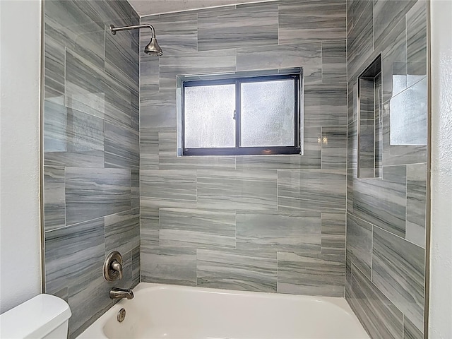 11718 Raintree Village Blvd Unit C, Temple Terrace, FL 33617 - bathroom featuring toilet and tub / shower combination