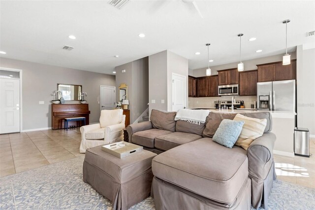 5280 6th Way N, Saint Petersburg, FL 33703 - photo 5