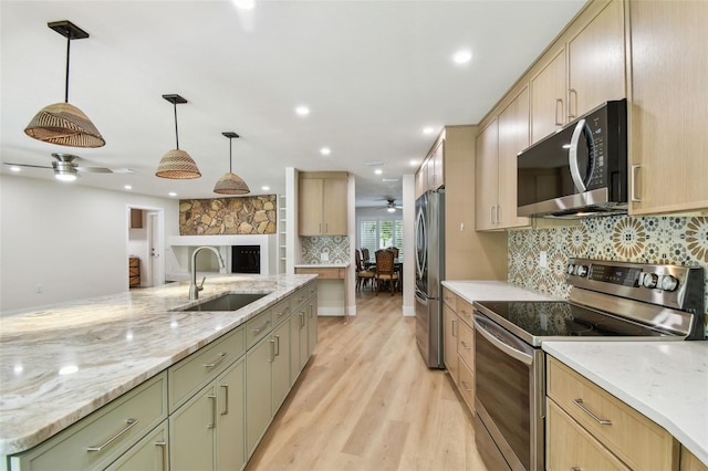 4214 Deepwater Ln, Tampa, FL 33615 - photo 38