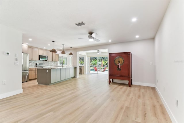 4214 Deepwater Ln, Tampa, FL 33615 - photo 47