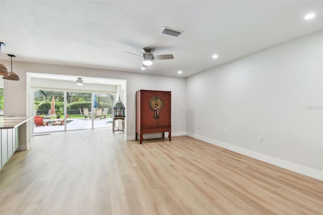 4214 Deepwater Ln, Tampa, FL 33615 - photo 46