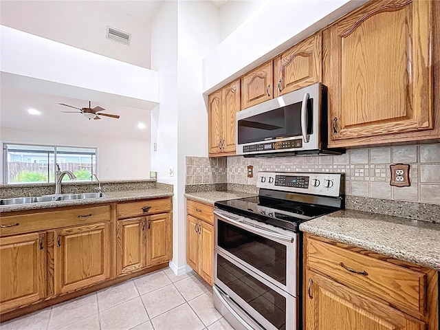 2776 Wesleyan Dr, Palm Harbor, FL 34684 - photo 17
