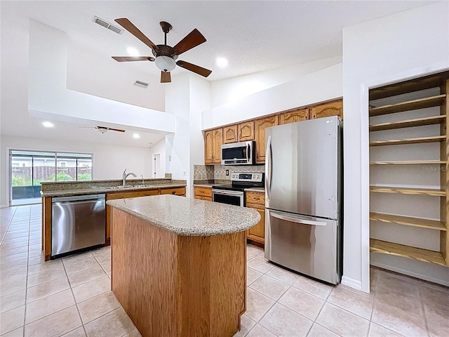 2776 Wesleyan Dr, Palm Harbor, FL 34684 - photo 21