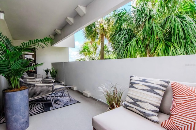 4141 Bayshore Blvd Unit 304, Tampa, FL 33611 - view of patio